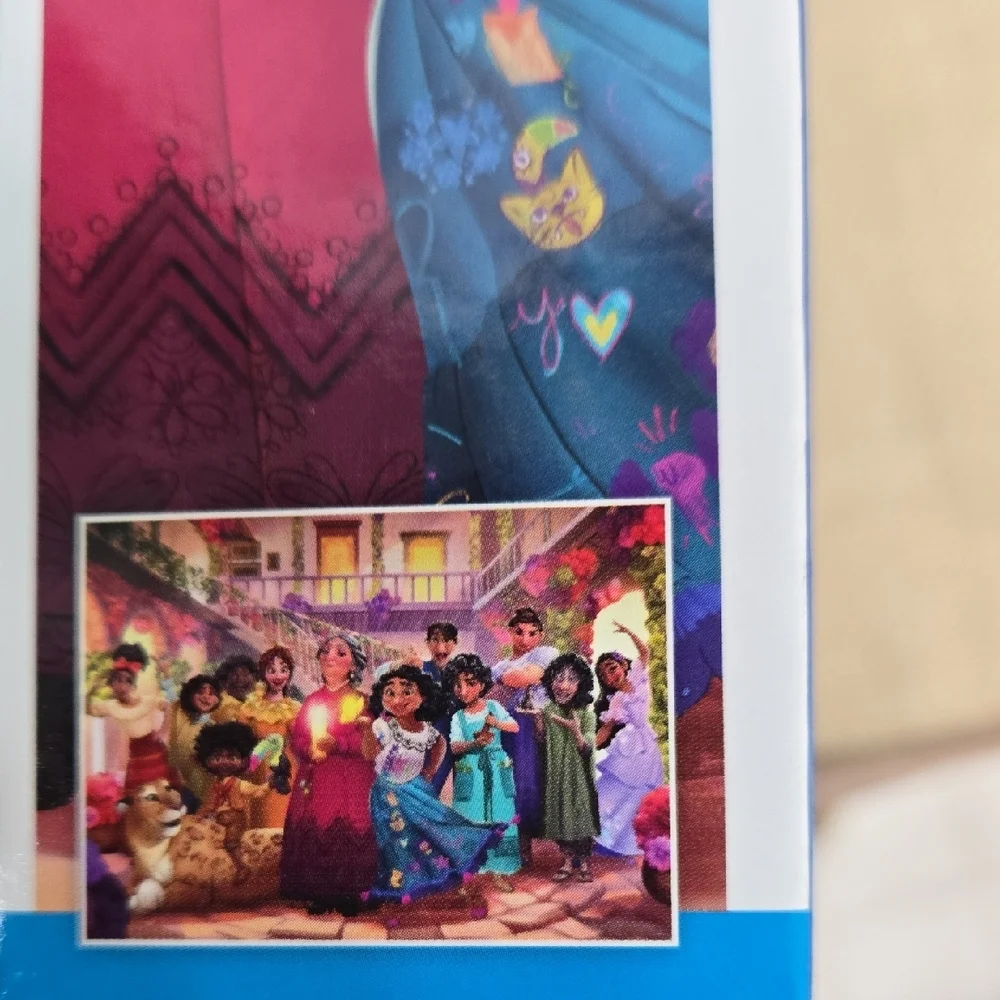 Disney Encanto Blue and Purple Puzzle 1000 Pieces